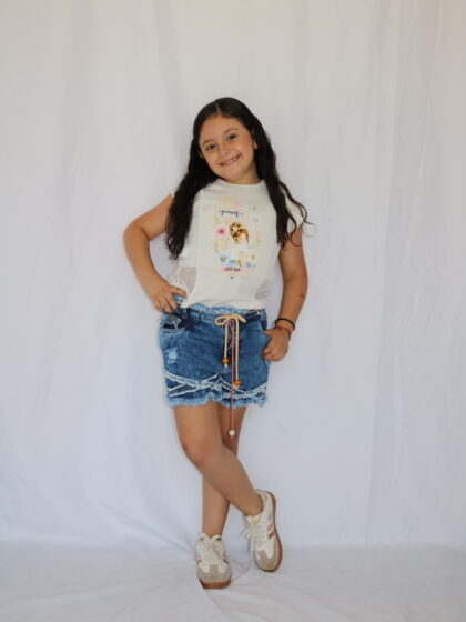 Blusa Infantil Estampada de Manga Corta con Diseño y Detalles en Malla