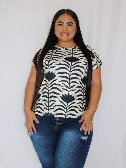 Blusa de Manga Corta con Estampado Floreado - Talla Plus