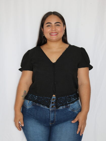 Blusa Casual con Mangas Abullonadas y Detalle Texturizado - Talla Plus